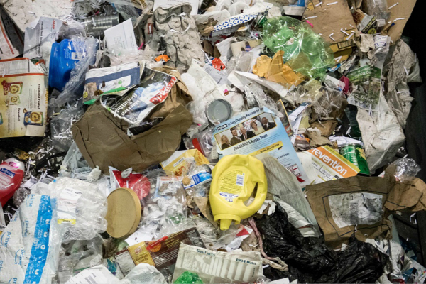 中国大陆拒收＂洋垃圾＂ 86国百万吨废品涌入台湾