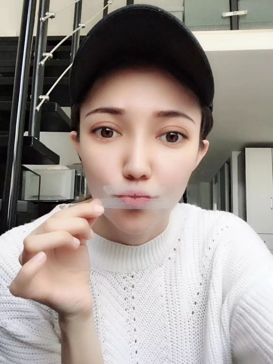 凤凰网梧桐汇商城|花1分钟贴一片,1小时拯救“老烟枪”几十年黄牙,坚持2周白一整年