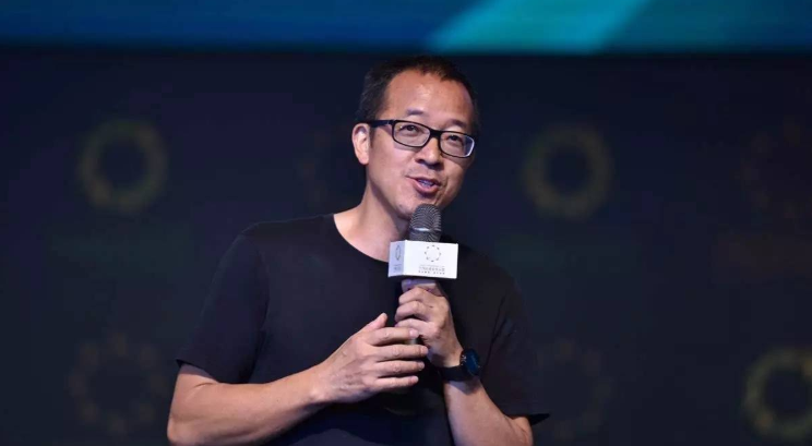 “雷语频出”俞敏洪 ，“欠钱不还”罗永浩 | 热门人物盘点