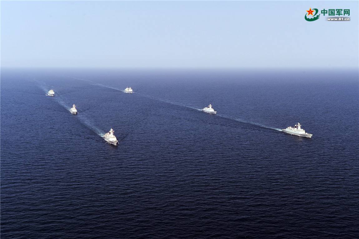 中国海军第31批护航编队启航　致敬护航十周年