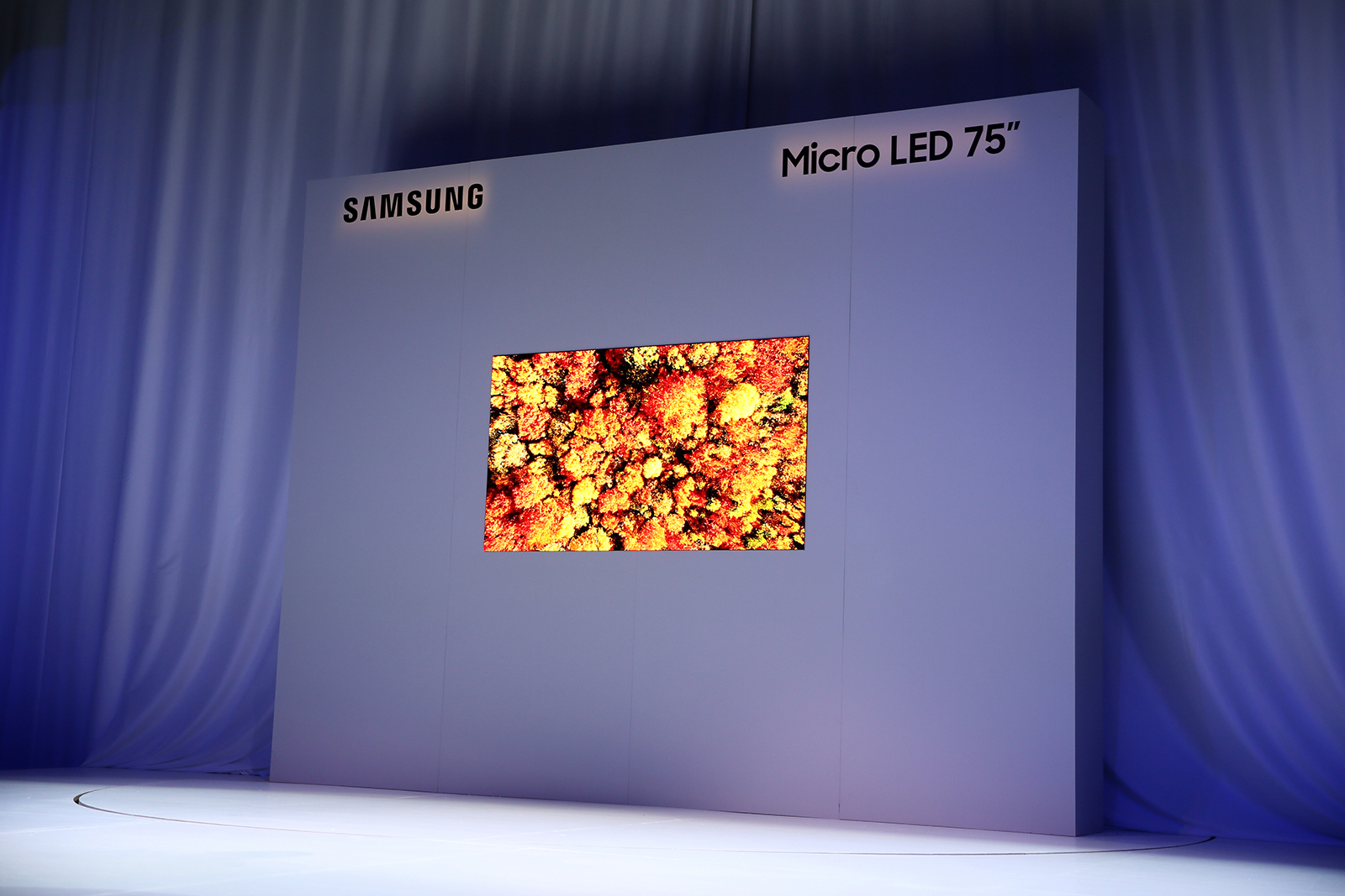 搭载模块化Micro LED 三星CES上展示未来显示器