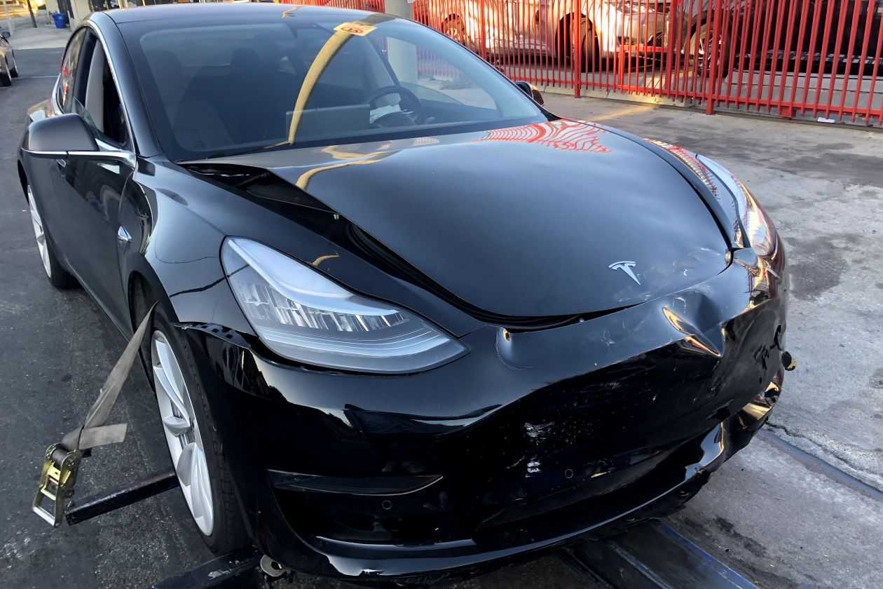 特斯拉只顾Model 3生产 不知服务已成新痛点