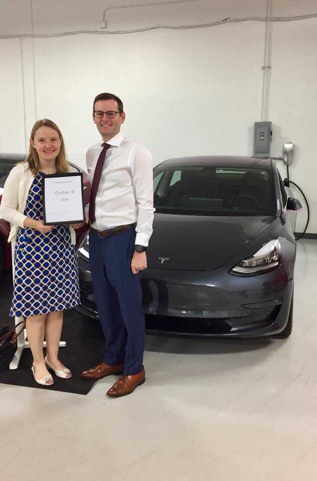 特斯拉只顾Model 3生产 不知服务已成新痛点