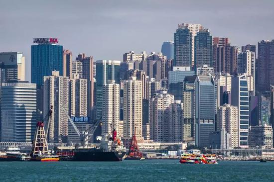 福布斯发布十大亿万富豪之都,中国占了四个!