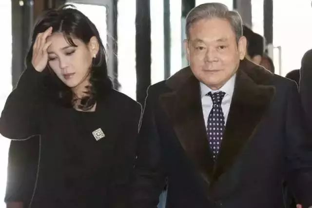 孕期被家暴、天价分手费…为爱下嫁的白富美们后来都怎样了