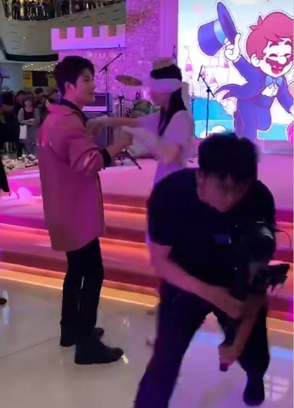 求婚成功！挺着大肚子出席，轰动娱乐圈，谢娜何炅都为她站台