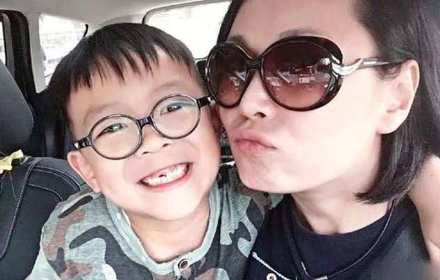 未婚先孕被男友劈腿，她得了厌食症，没戏拍人都消失了！