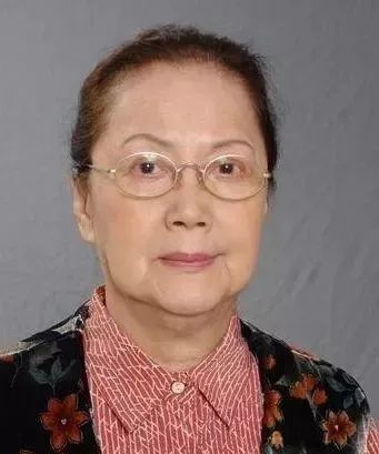 82岁TVB御用妈妈晚景凄凉，跌倒十小时无人救，儿女不闻不问
