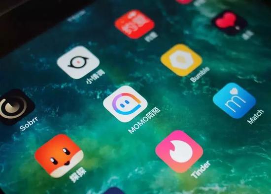 映客要靠积目续命？