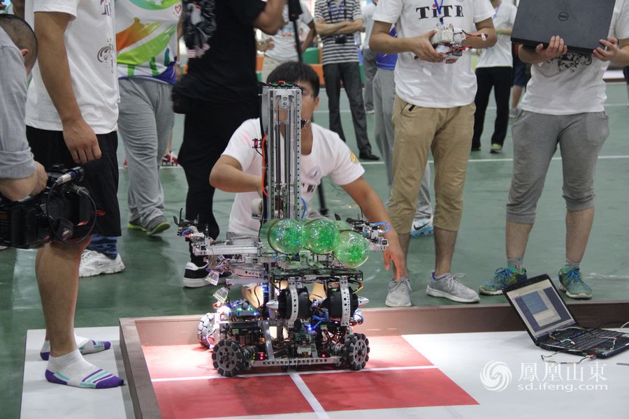 全国大学生机器人大赛济宁邹城开赛 聚焦清洁