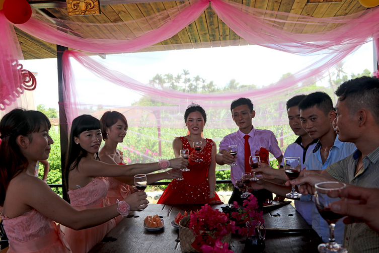 万宁独特的乡村婚礼