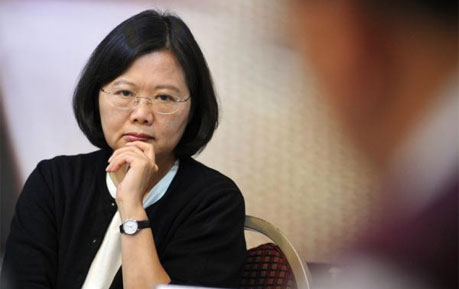 台专家：台湾已成美想切割的烫手山芋