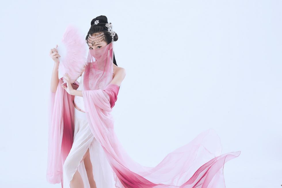 湖南妹子挑战江南女子 扮秦淮八艳一颦一笑美如画