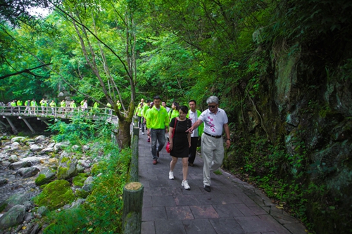 商洛旅游景点_商洛旅游收入