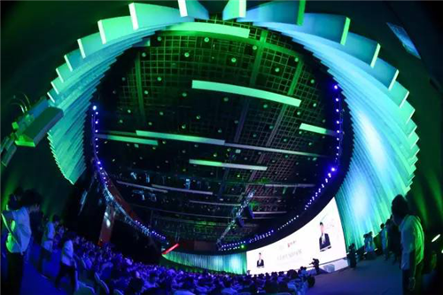 顶级视觉团队兰普博森携手贝克汉姆,助力鲁能