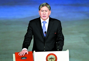 吉尔吉斯斯坦总统签署命令 解散本国政府