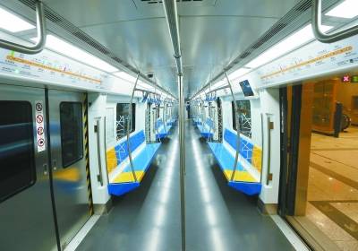 北京四条地铁试点“无人售票” 本月15日起实施