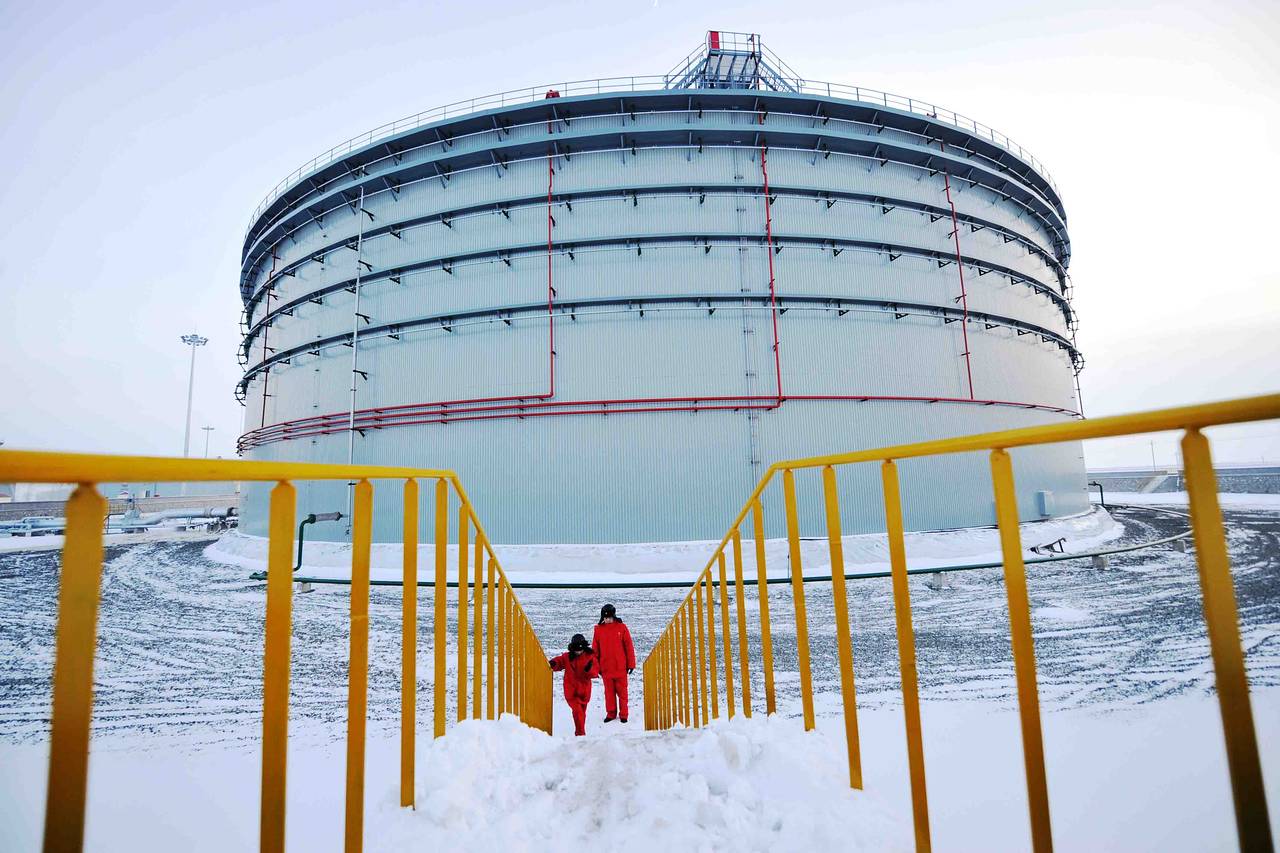 国际油价持续低迷，国内成品油价格即将迎年内最大降幅_手机凤凰网