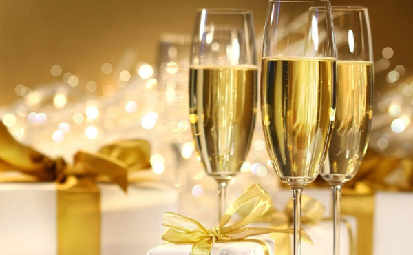 被誉为“葡萄酒之王” 那香槟酒是葡萄酒吗?|二氧化碳压力|起泡酒_凤凰酒业