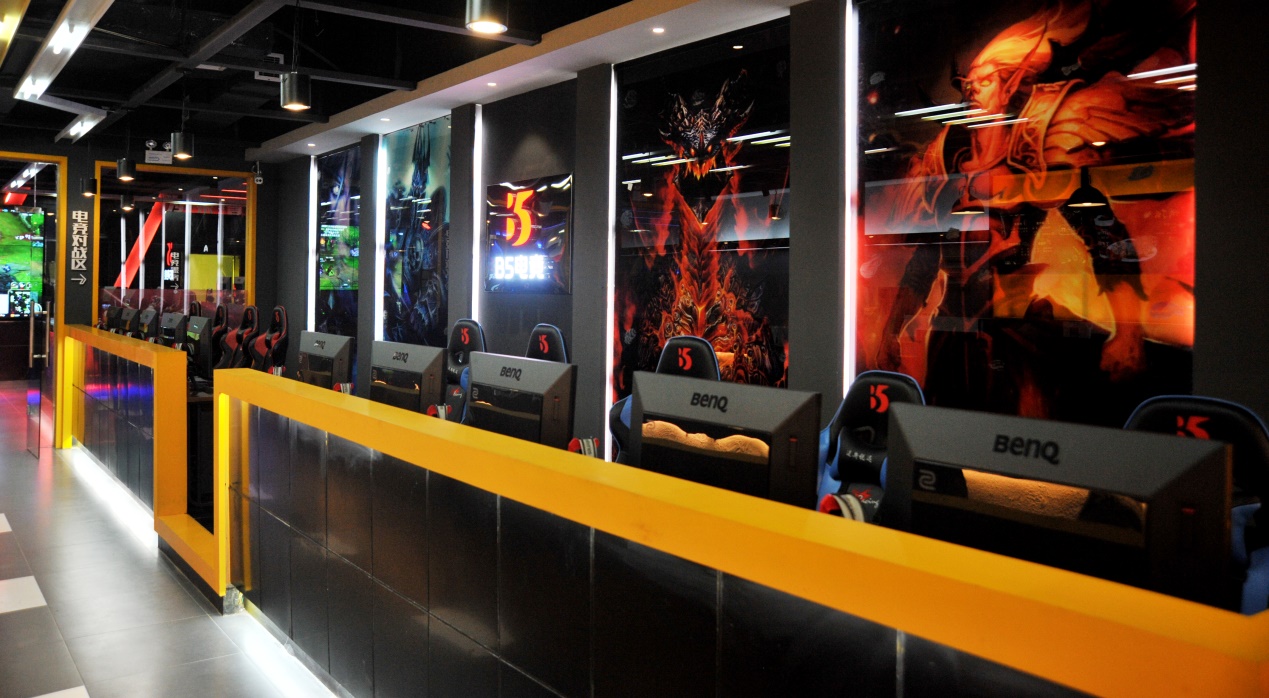 B5电竞馆扬州旗舰店25日开业 赛道主题燃爆_