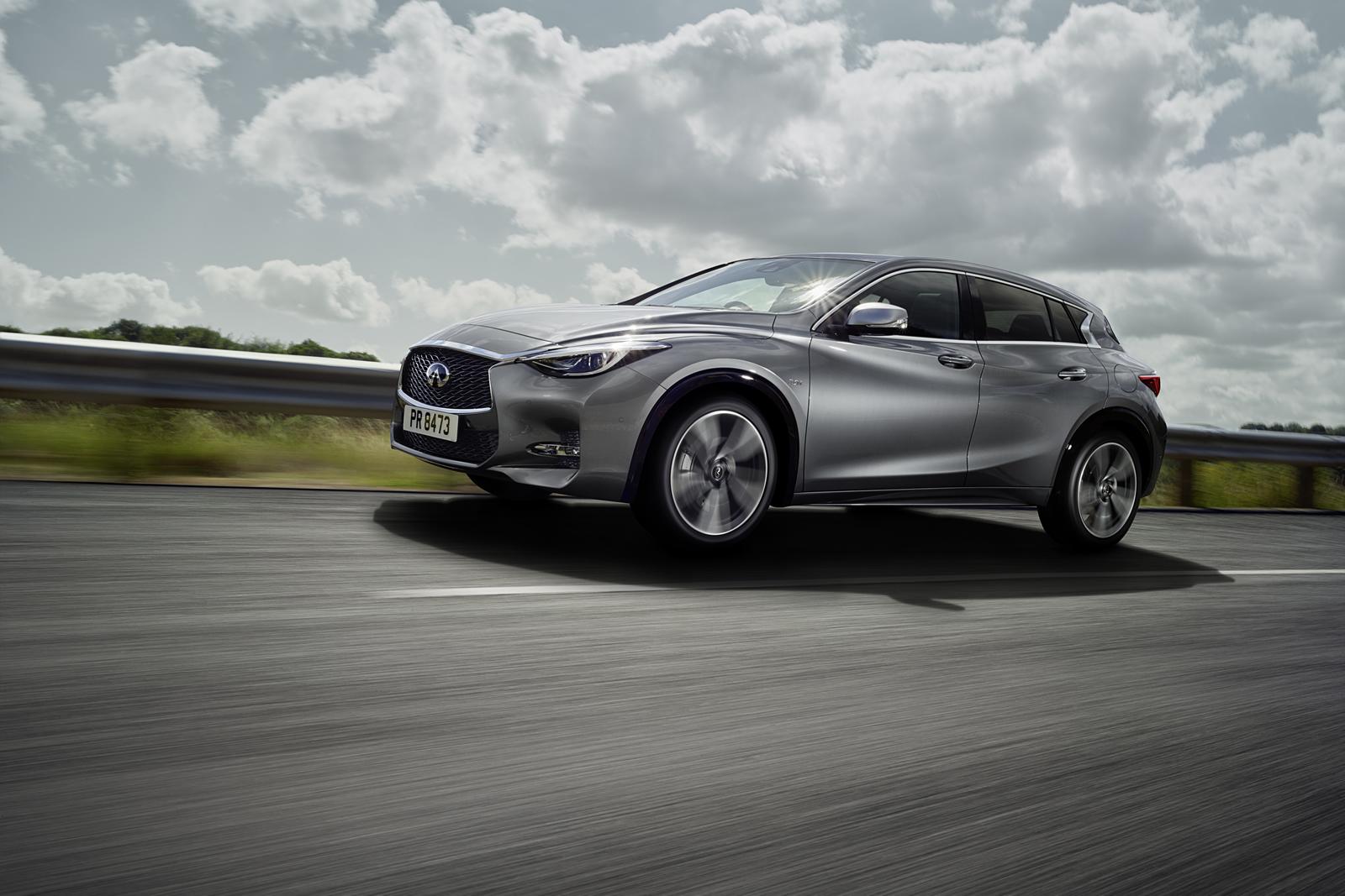 [中文 2016试驾英菲尼迪q30 1.6t轿跑suv infiniti