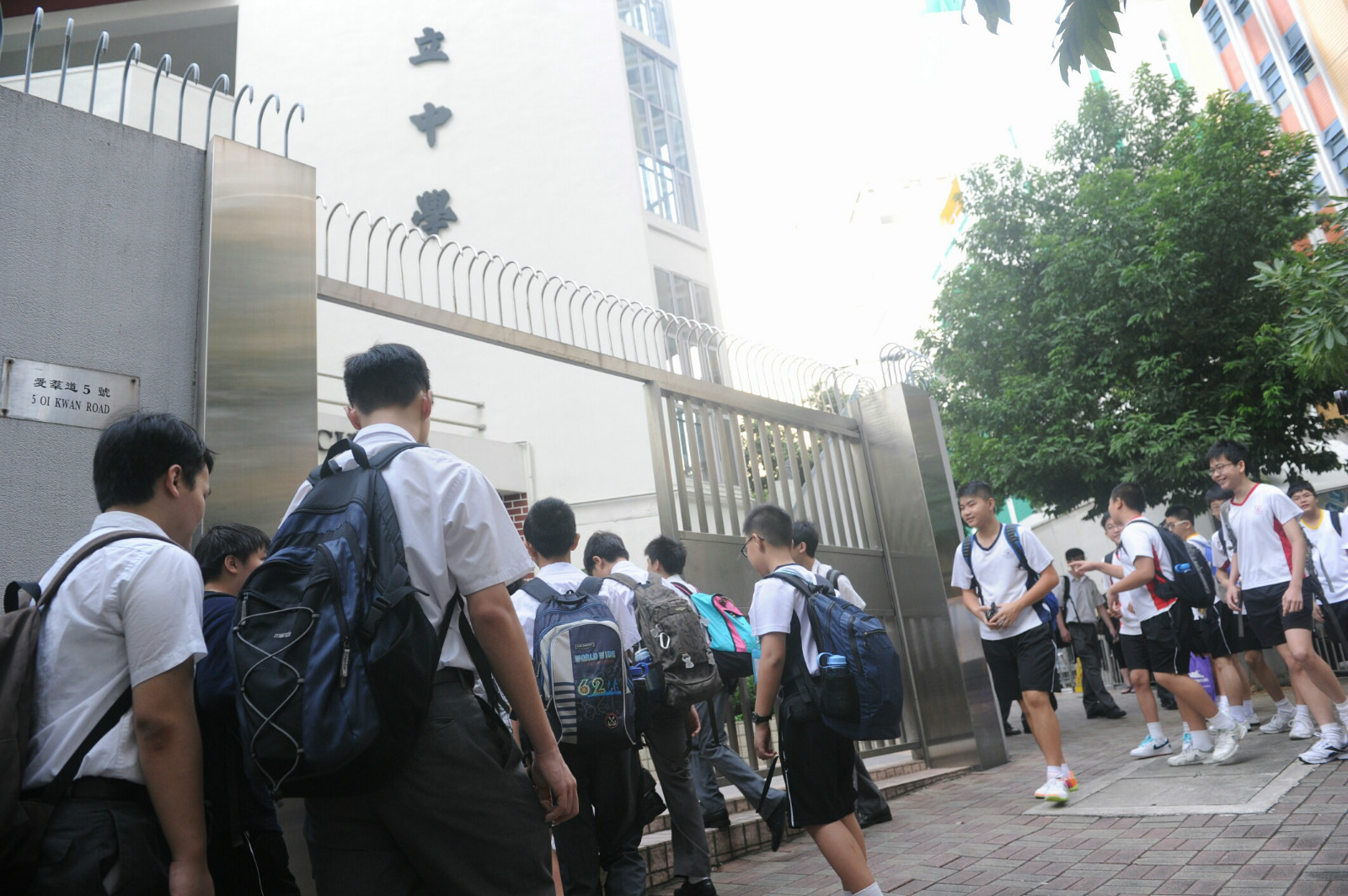 香港中学将强化基本法教育 初中课时最多达51小时