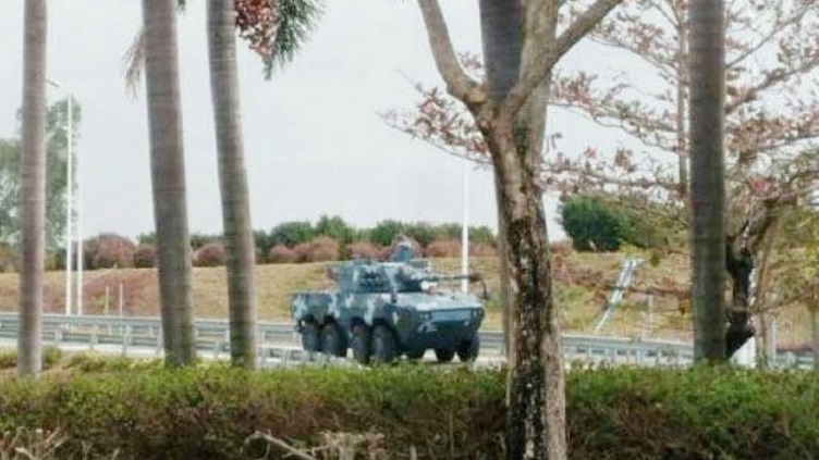 简氏：中国海军陆战队装备ZTL-11轮式突击车