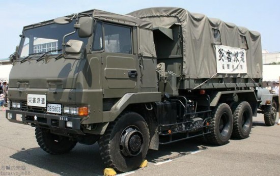 日本拟向东盟赠送二手军车：为牵制中国打破常规