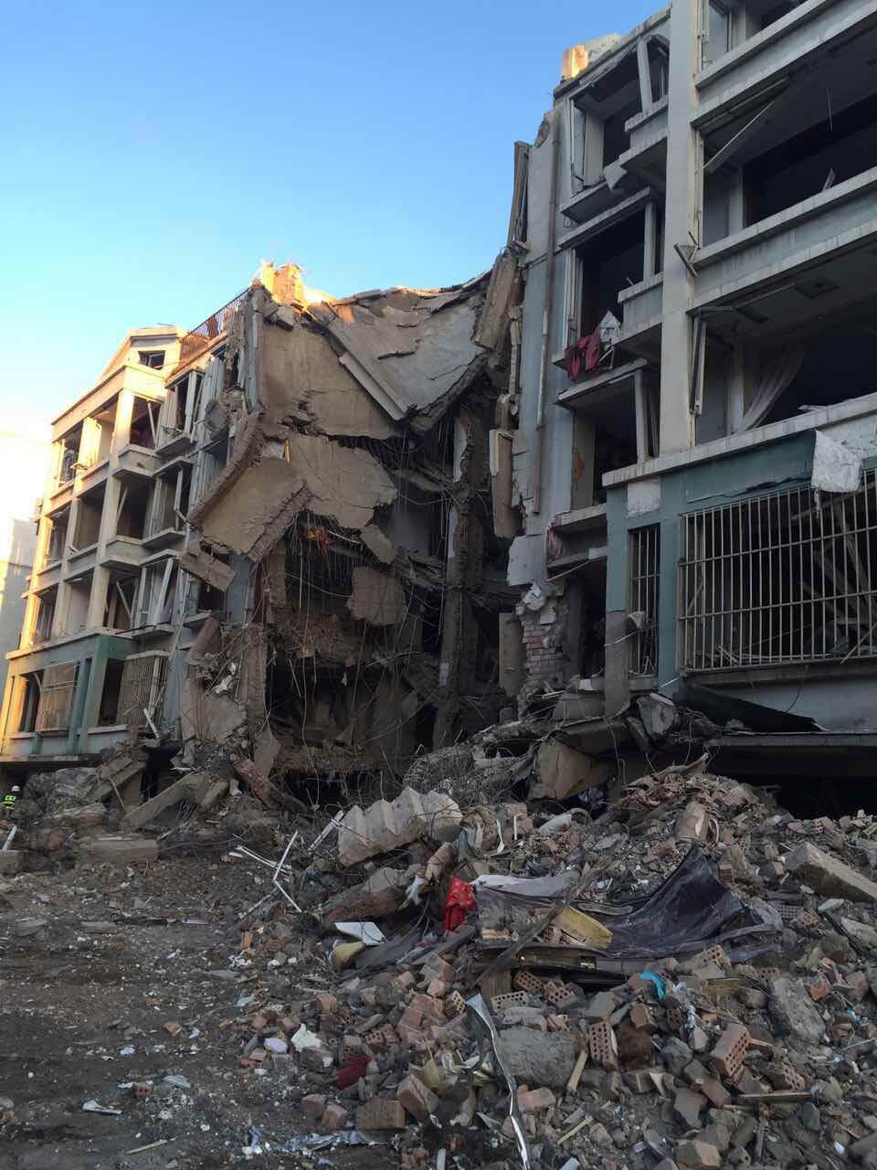包头居民楼爆炸被困人员被救出 已无生命体征