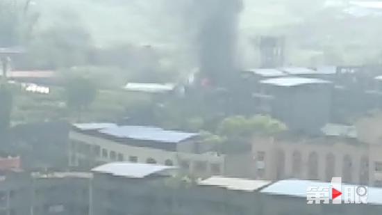 重庆璧山一炼油厂爆炸起火 伤亡人数暂不确定