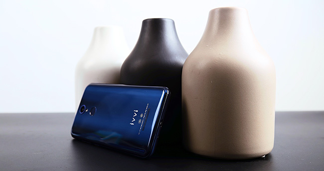 
神秘且深邃 主打安全金立M6S Plus图赏
