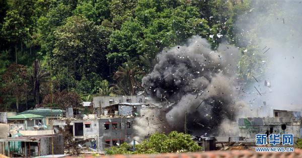 菲总统警告恐怖分子：如有必要，会炸平马拉维市