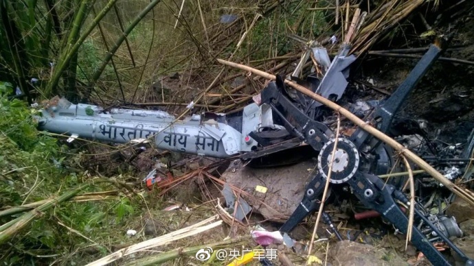 在藏南坠毁的印军直升机残骸被发现