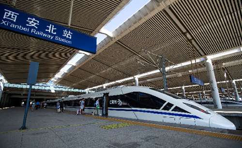 CRH5G型技术提升动车组正式投入宝兰