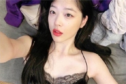 雪莉回应虐猫非议:我能笑笑嘛