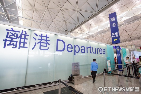 台湾孕妇为获美国籍乔装登机 香港地勤：又是台湾人！