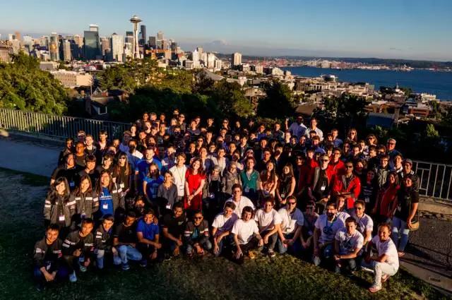 微软召集来39个国家的大学生，纳德拉说他们将改变世界