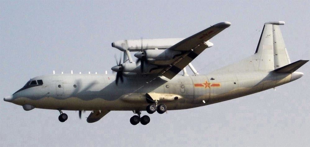 台媒：解放军军机再绕台 预警机首次伴飞