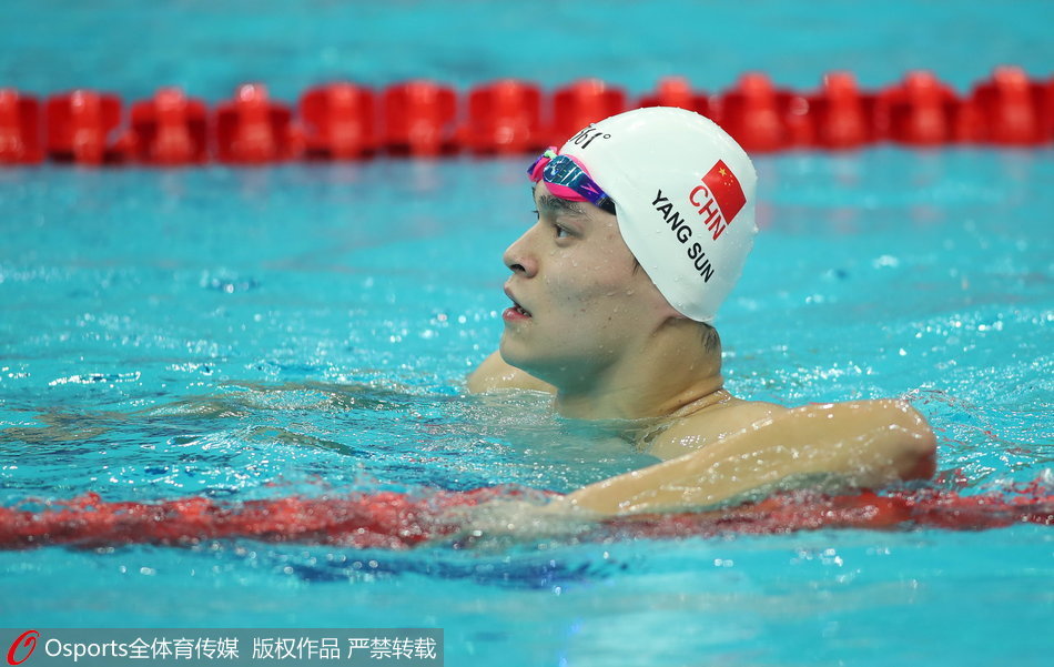 孙杨400自夺冠收获游泳生涯第100金 创新纪录