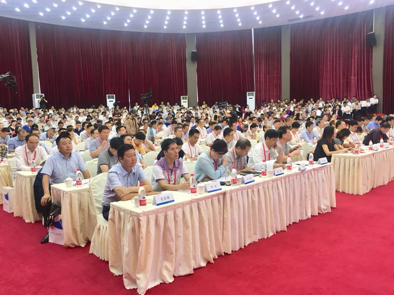 首届四川村长论坛在郫都区战旗村举行