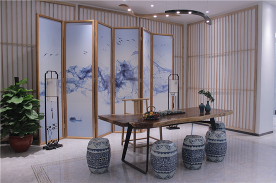 10月12日上午,经过精心筹备的qd瓷砖总部展厅"国风馆"在佛山西樵
