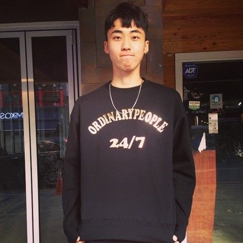 韩22岁男模李义秀自杀 生前照片回顾 - 中国网