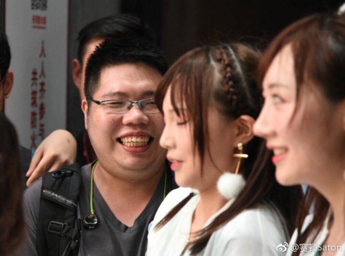 fun来了:觉得丧就去赚钱 因为相由薪生薪满意足 fun来了:觉得丧就去赚钱 因为相由薪生薪满意足图片