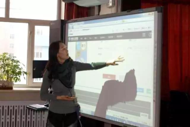 鸡西市东风小学开展伟东云教育智慧课堂培训活