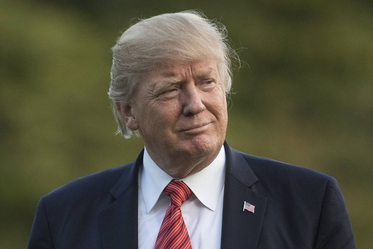 特朗普：将于周四下午公布美联储主席人选_手机凤凰网