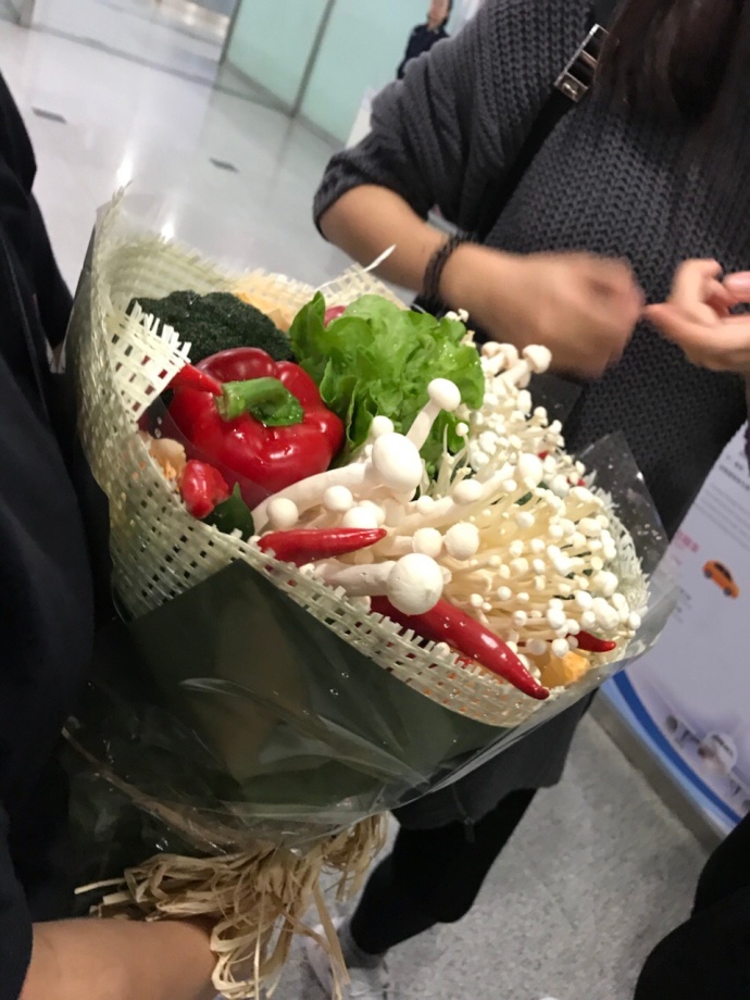 fun来了:耿直boy陈豪打脸白莲花|抢劫也实名制了 fun来了:耿直boy陈豪打脸白莲花|抢劫也实名制了图片