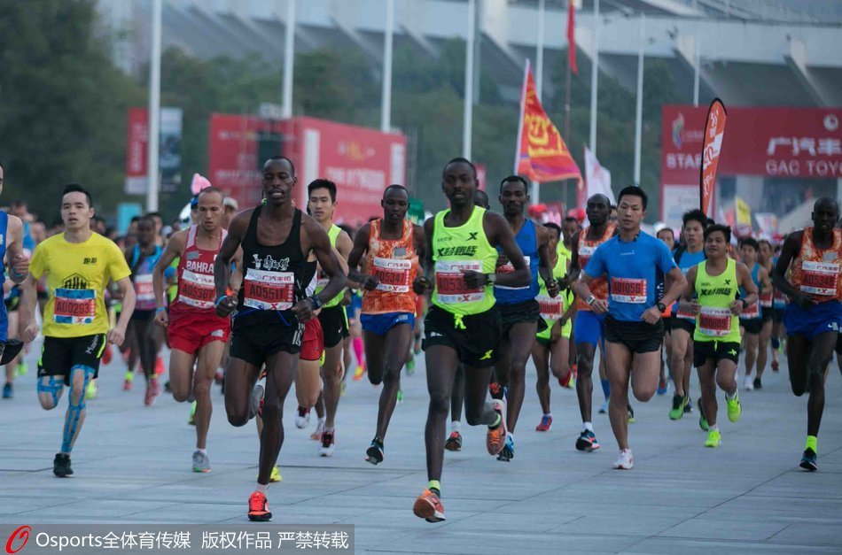 2017广马基普桑夺冠破赛会纪录 李子成国内第