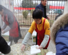 虞城公益组织爱心家园开展“冬至饺子宴，温暖社会情”活动