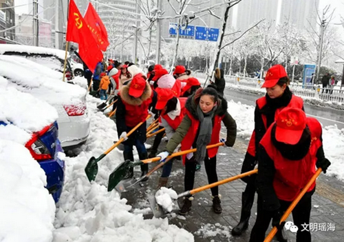 大雪之后 合肥瑶海区共发动18000多人参与除