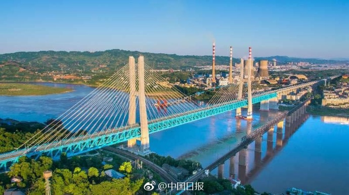 重庆新白沙沱长江特大桥通车 创三项世界纪录